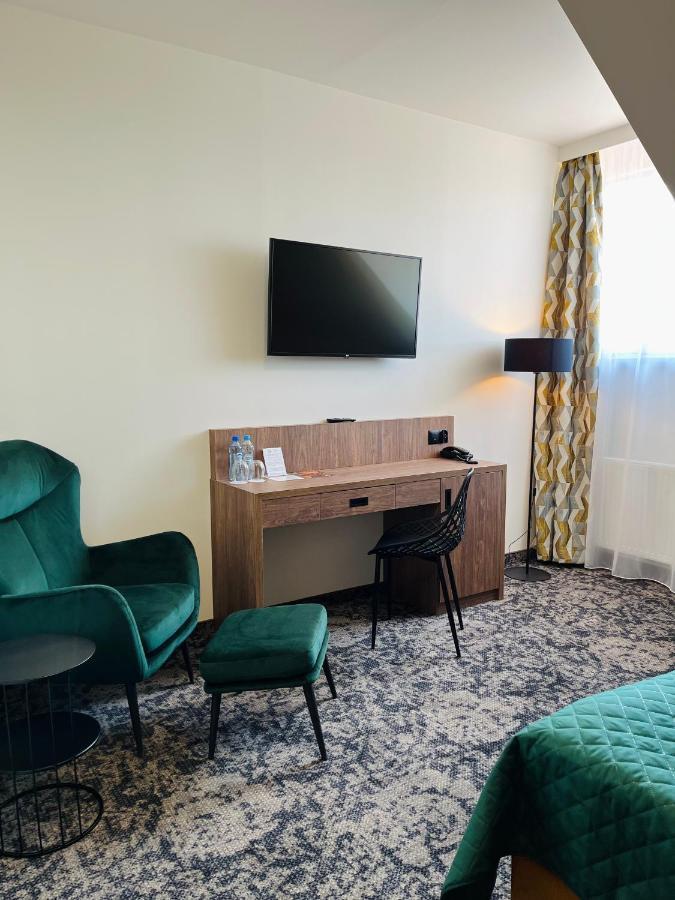 Hotel Wellness & Spa Nowy Dwor Rzeszów Esterno foto