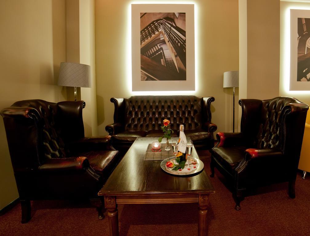 Hotel Wellness & Spa Nowy Dwor Rzeszów Esterno foto