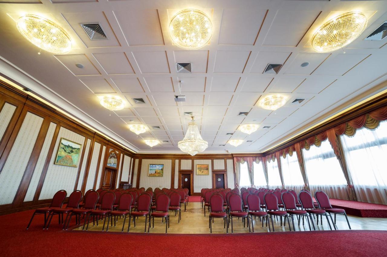 Hotel Wellness & Spa Nowy Dwor Rzeszów Esterno foto