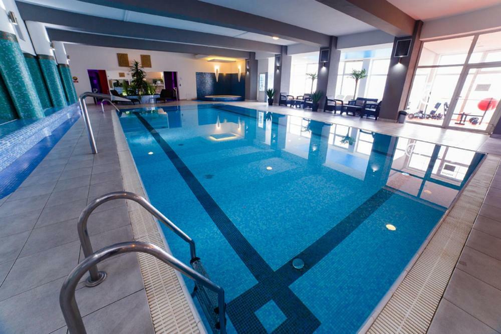 Hotel Wellness & Spa Nowy Dwor Rzeszów Esterno foto